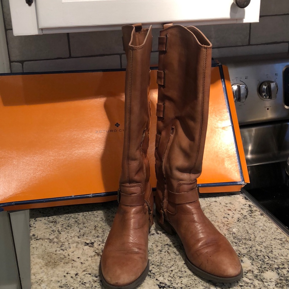 Leather boots